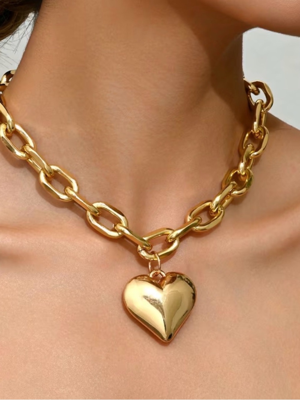 Gold Heart Pendant Chunky Chain Necklace - Women Jewelry